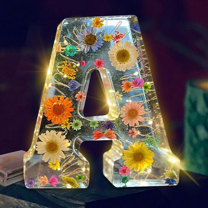装飾的な花のナイトライト,26文字の樹脂ランプ,レタリング付 - Resin Art Alphabet のレビューと価格
